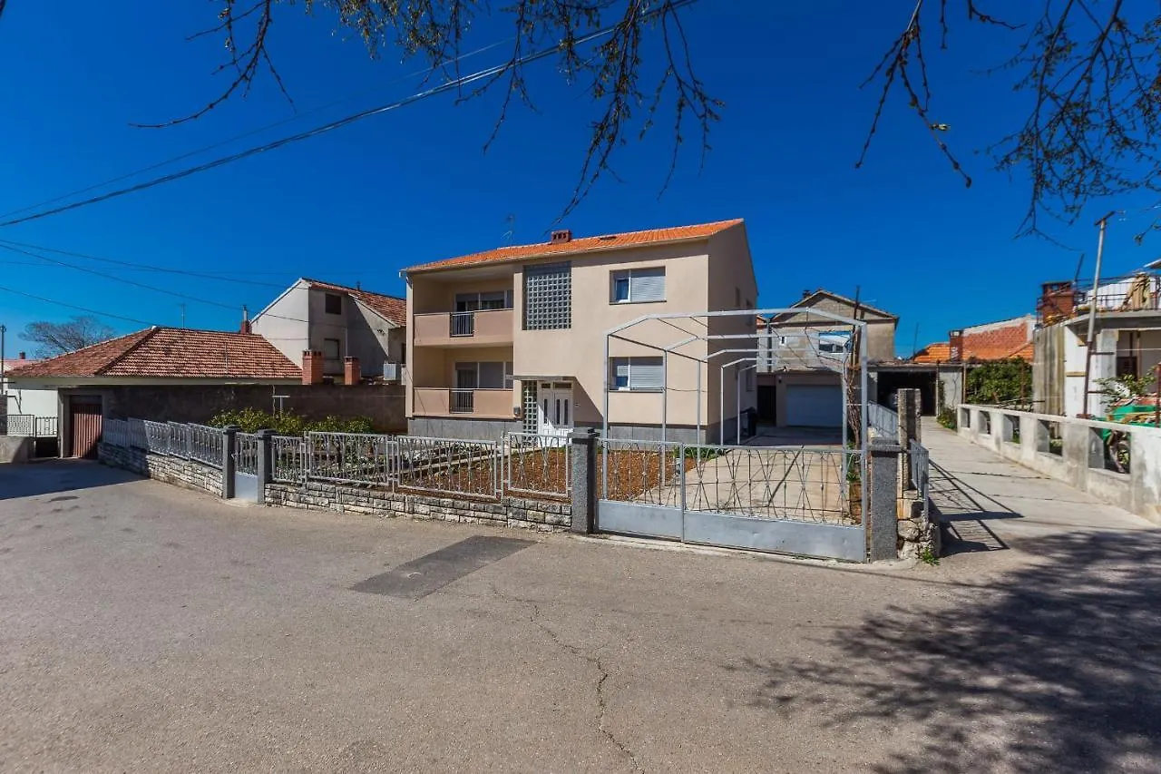 Oleander Apartment Bibinje Croatia